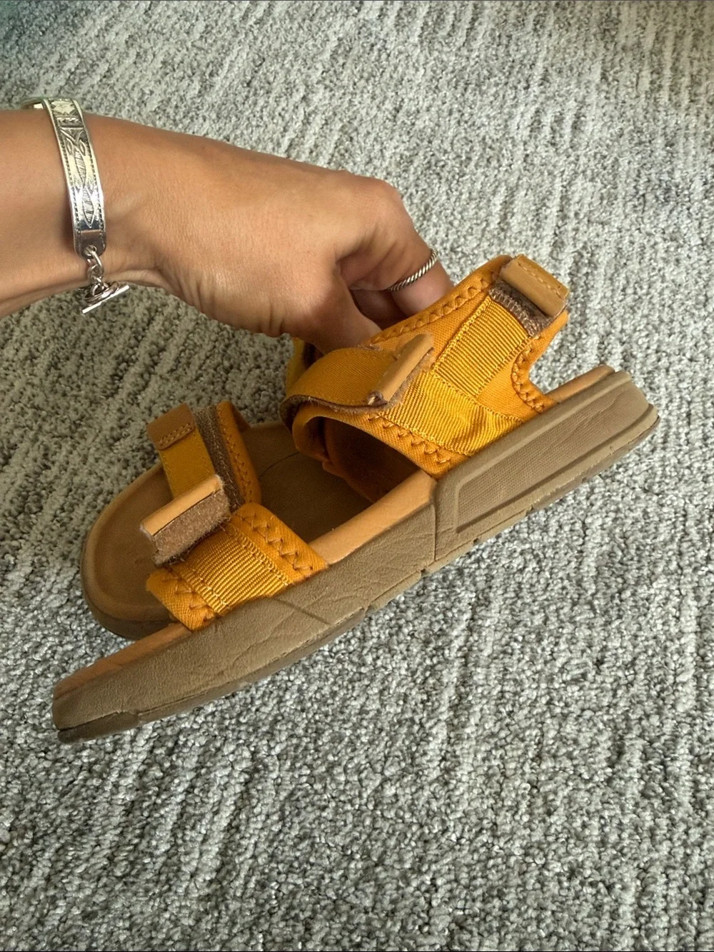 Kiling Kids Adjustable Yellow/Tan Outdoor Velcro Sandals Kids Size 13